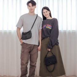 ME Charmaine 磁吸式隨身包