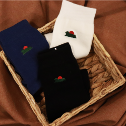 赤玉 獅子山設計刺繡棉襪